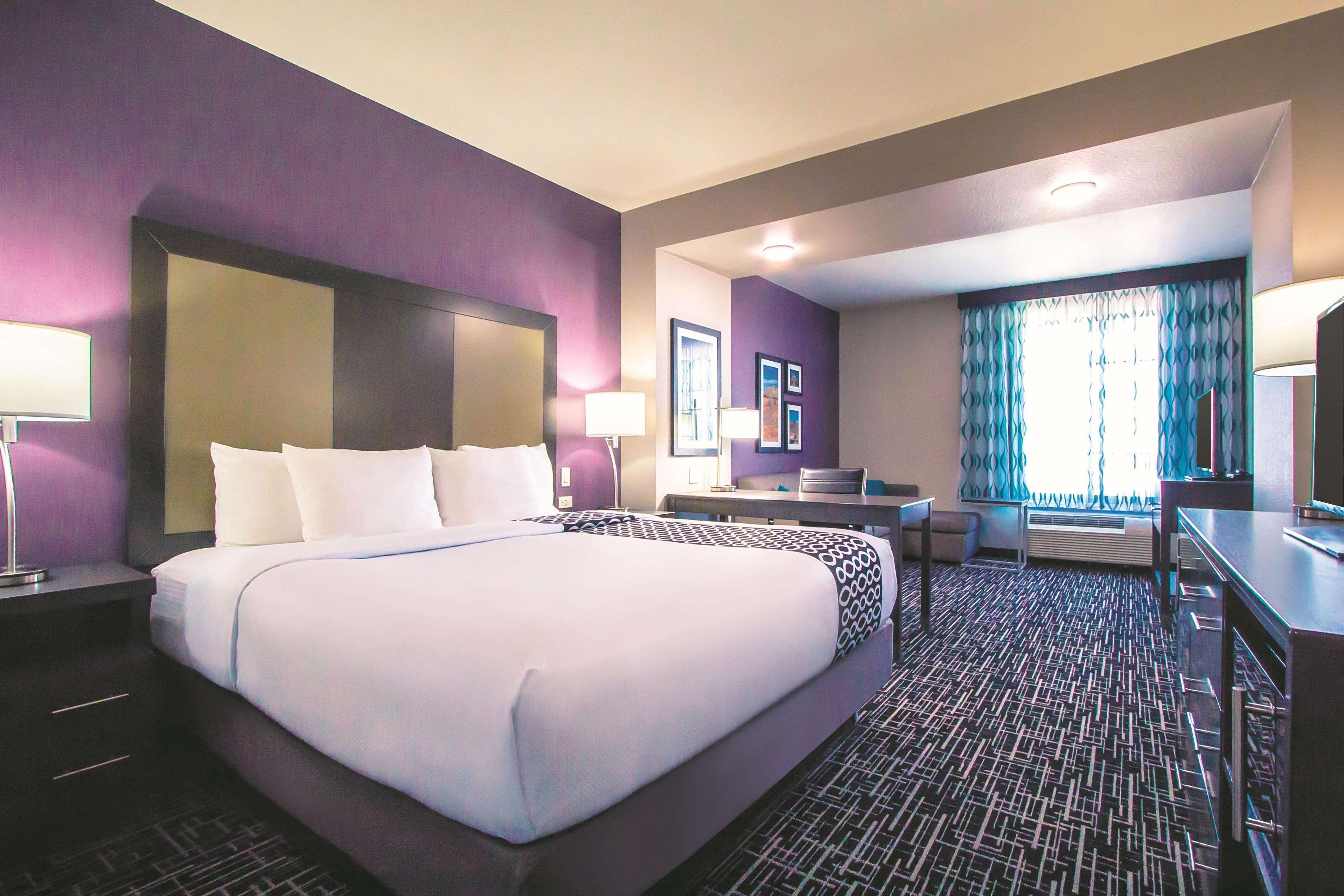 Hotel La Quinta By Wyndham Pampa Exteriér fotografie